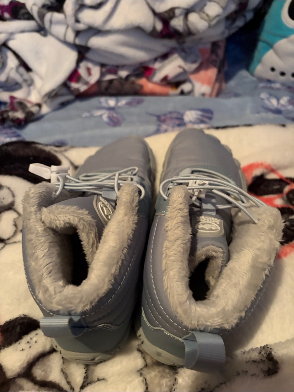 Women’s boot type shoes.